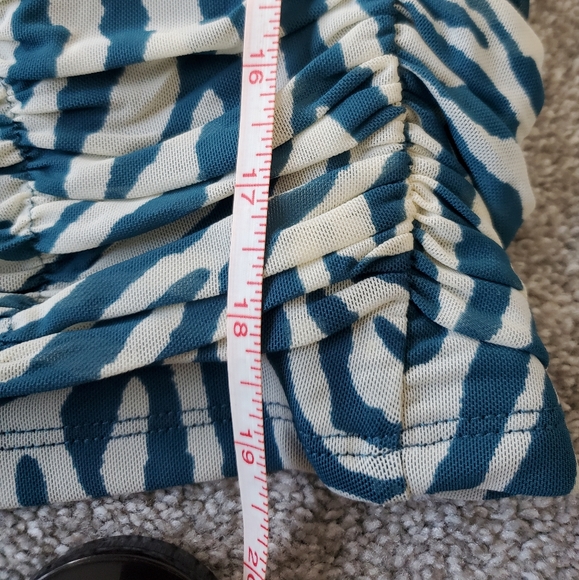 Torrid plus animal print mesh shirred square neck cropped camisole, 2XL,… - Picture 9 of 11